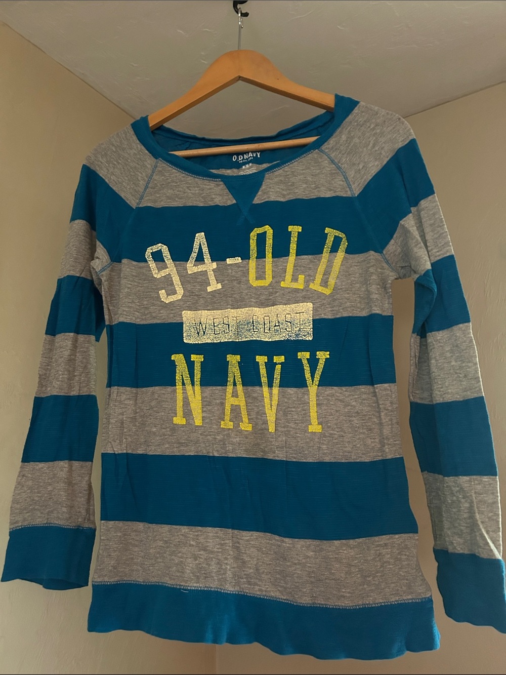 Old Navy Striped Long-Sleeve Graphic Tee in Teal & Gray